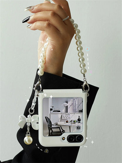 Korean ins Retro White Bow Pendant Pearl Bracelet Phone Case for Galaxy Z Flip